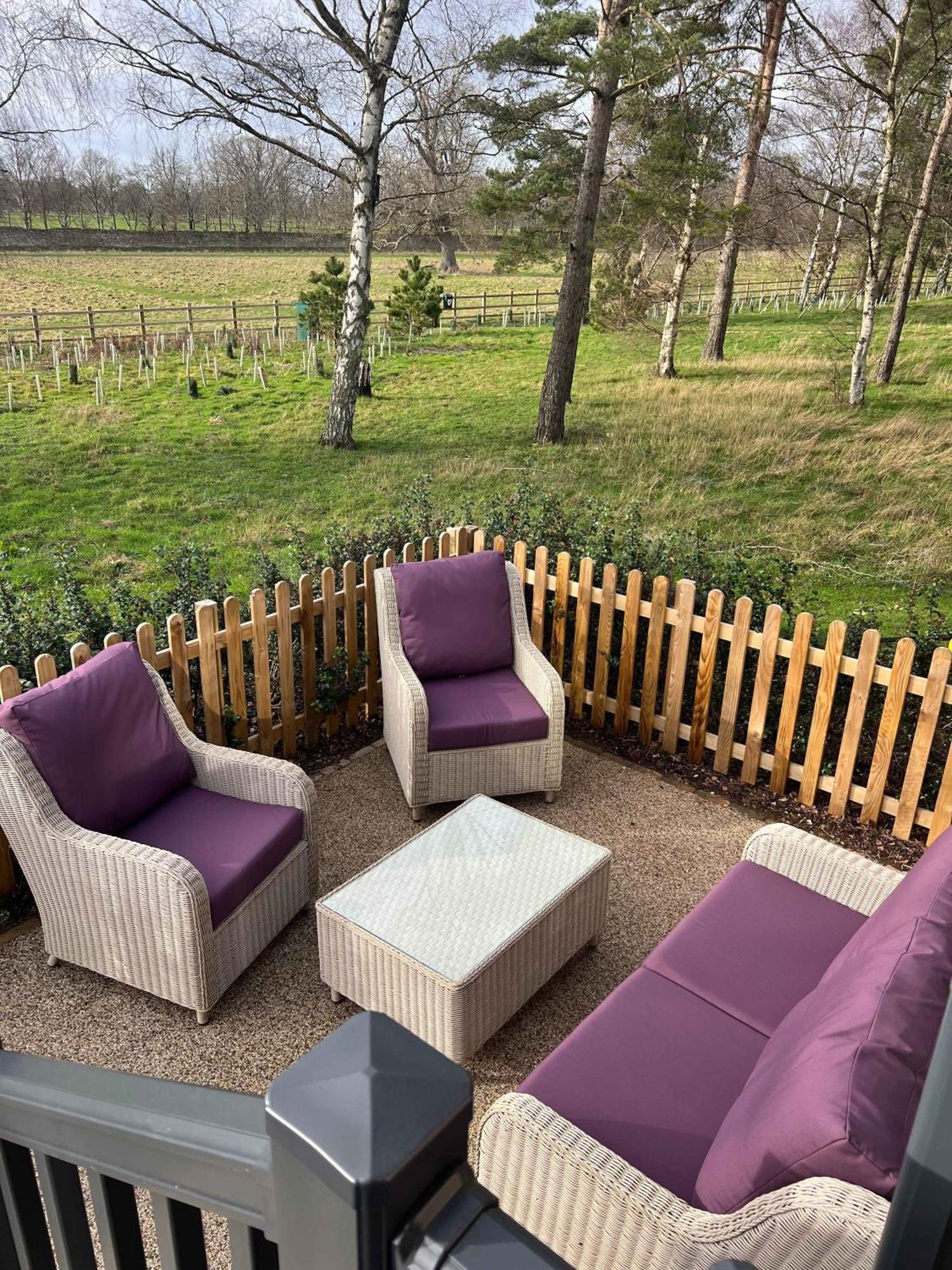 Blenheim Palace Lodge Retreat Вудсток Экстерьер фото